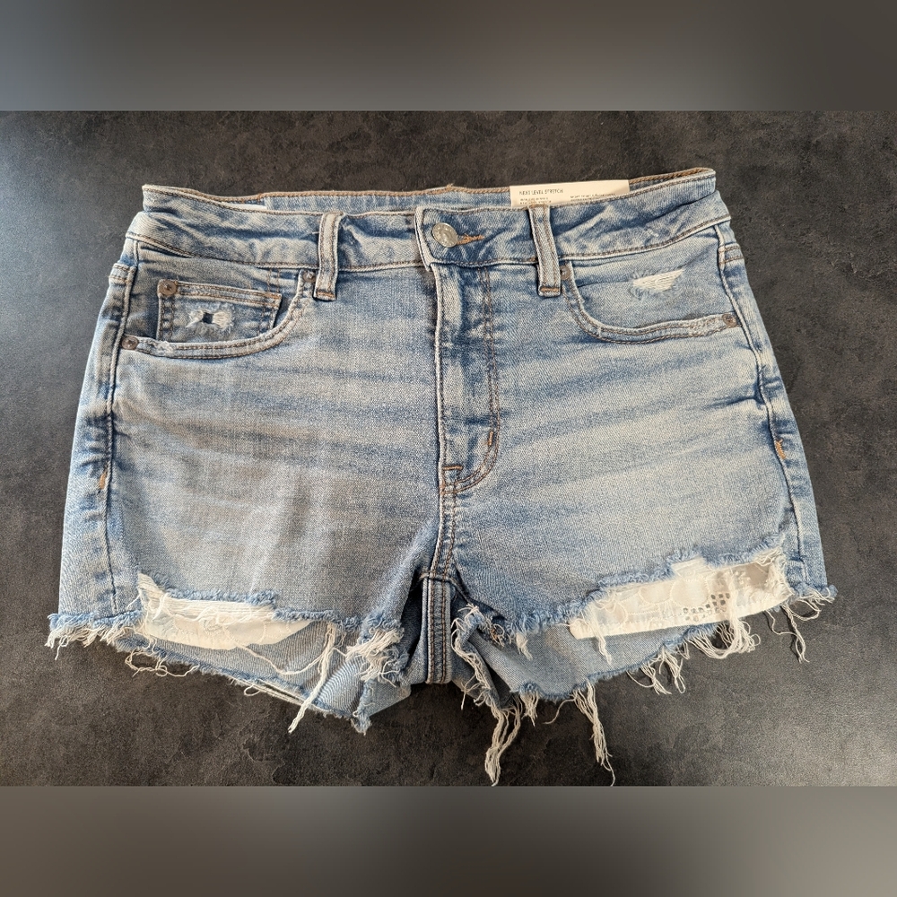 AE Next Level High-Waisted Denim Short Short | Size 6 | Light Bright Indigo